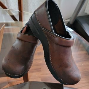 Dansko Brown Leather Clogs Size 38N